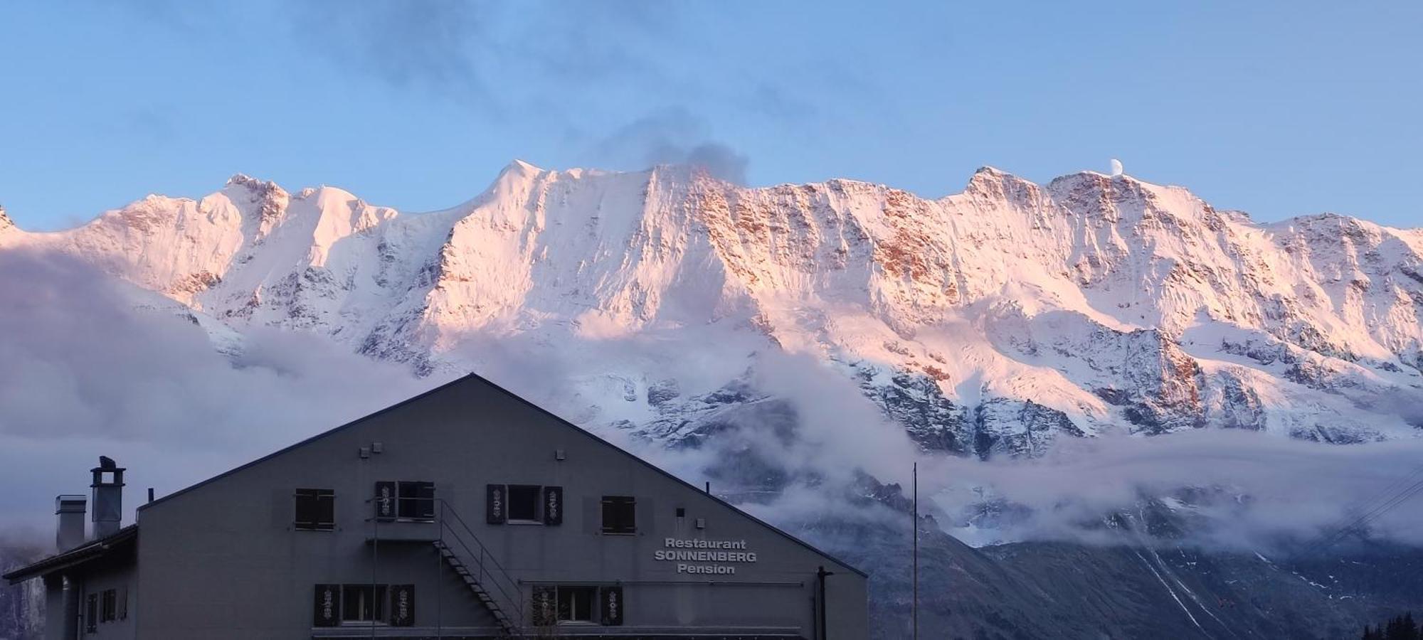 Sonnenberg Dormitories Murren Exterior photo